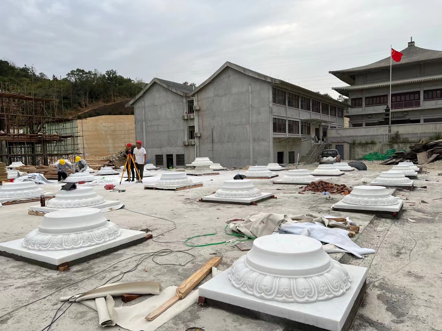 古建設(shè)計(jì)與裝修施工公司榮譽(yù)等身，各類獎(jiǎng)項(xiàng)加持，彰顯裝修專業(yè)權(quán)威